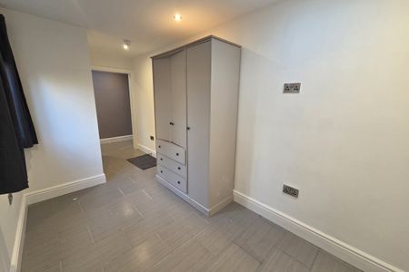 Landon Court - Photo 3