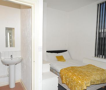 23-25 The Crescent, United Kingdom, TS5 6SG, Middlesbrough - Photo 3