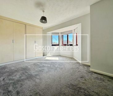 4 bedroom detached house to rent - Photo 4