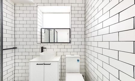 One Bedroom Apartment - Photo 4