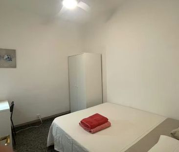 Carrer de Bordeus, Barcelona, Catalonia 08029 - Photo 5