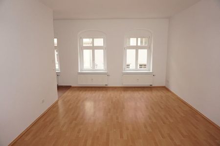 Willkommen in Pirna - Helle 2-Zimmerwohnung mitten im Zentrum zu vermieten - Foto 2