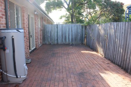 2/221 Beaumont Street, Hamilton South - Photo 4