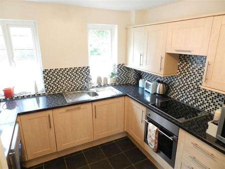 Belgrave Court, Ascalon Street, Battersea, SW8 - Photo 5