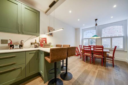 4 bedroom end of terrace house to rent - Photo 4