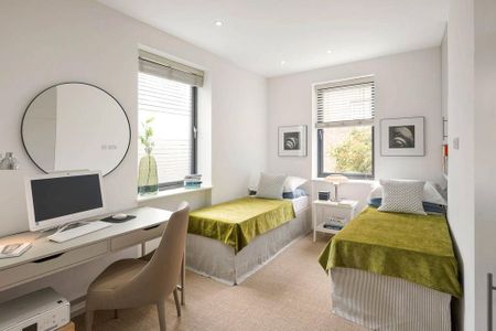 3 bedroom terraced house to rent - Photo 3