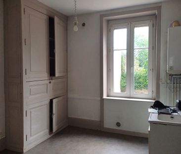 Location Appartement 3 pièces 72m² - Photo 3