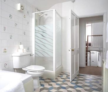 3 bedroom terraced house to rent - Photo 5