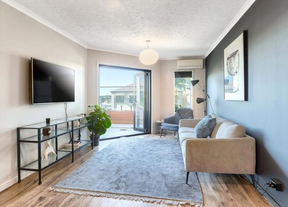 "City Living, New Farm Vibes-Your Ideal Urban Retreat." - Photo 1