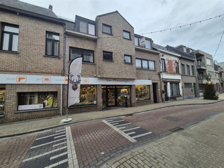 Zeer centraal gelegen appartement met terras. - Foto 4