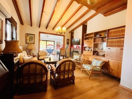 Μονοκατοικία για ενοικίαση Καλαθάς (Ακρωτήρι) - Φωτογραφία 2