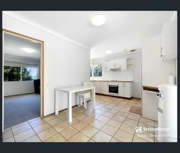 Comfortable Family Living in the Heart of Central Wanneroo!! - Photo 5