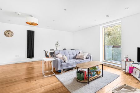 Bermondsey Square, London, SE1 3FD - Photo 2