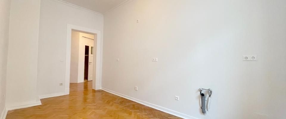AnKaSa Immobilien*Stilvolle Wohnung* einladender Charakter*1.OG*3 Zi*Stuck*Parkett*Fenster Bad*Wanne - Foto 1