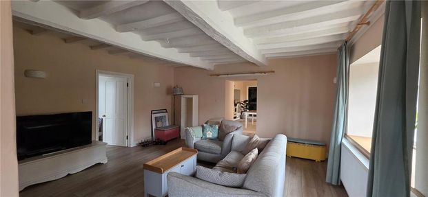 5 bedroom detached house to rent - Photo 1