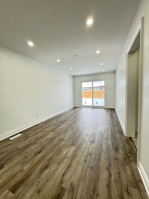 For Lease - 840 Cabot Trail, Milton, Ontario - Photo 1