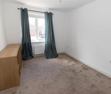 2 bedroom ground floor flat to rent - Photo 1