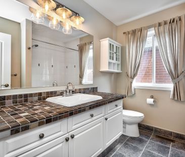 For Lease - 1337 Goldhawk Trail, Oakville, Ontario - Photo 6