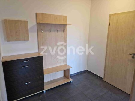 Pronájem bytu 2+kk 49 m² - Fotografie 4
