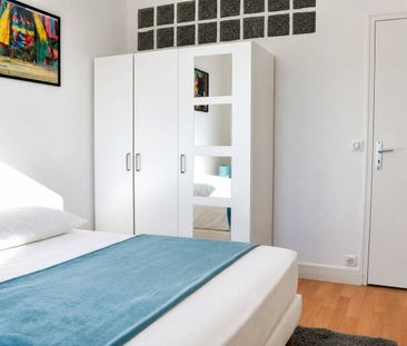 Spacieux appartement situé dans un quartier résidentiel - Photo 2