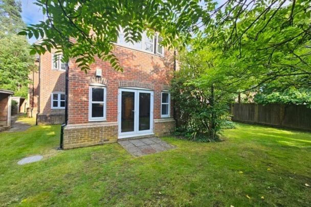 Bassett Avenue - Photo 1