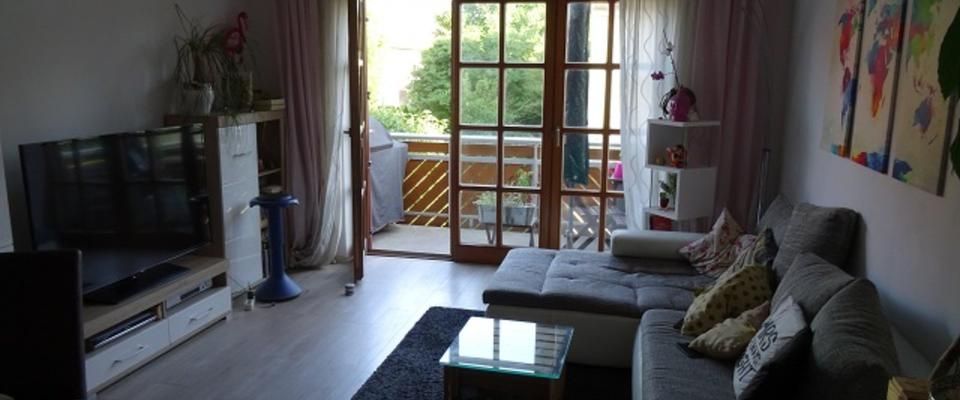 Zentrale 2-Zi.-Wohnung (59 m²) mit EBK, FBH, TG & Balkon - Foto 1