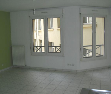 Appartement 1 pièce(s) 32 m² - Photo 2