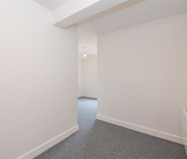 1 bed Room To Let - Photo 5