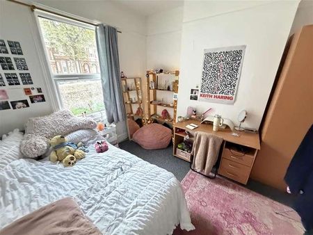 Pevensey Road, Brighton, BN2 - Photo 2