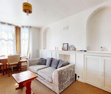 2 bedroom property to rent - Photo 2