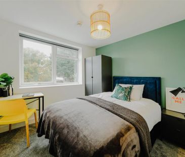 7 bedroom semi-detached house to rent - Photo 2