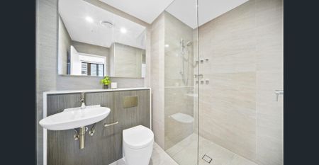 Double Master Bedroom Apartment at Emblem Waterloo - Photo 2