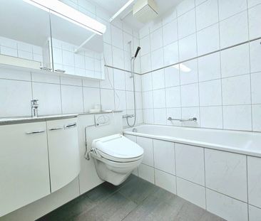 Helle 1.5-Zimmer-Wohnung mit Balkon im 6. OG in Wettingen – ab Nove... - Foto 4