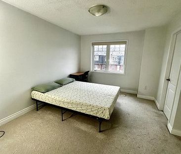 For Lease - 812 Fowles Court, Milton, Ontario - Photo 1