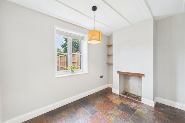 2 bedroom house to rent - Photo 1