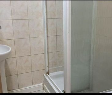 Studio Flat, Wesley Avenue, NW10 - Photo 5