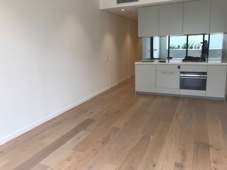 ULTRA MODERN ONE BEDROOM STUDIO APARTMENT - Photo 5