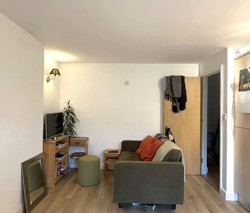 1 Bed Flat, Knowle Road, BS4 - Photo 1