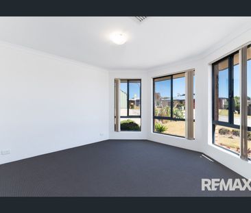 Beautiful 4x2 Family Home in Merriwa - Photo 2