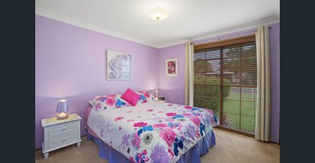 GREAT FAMILY HOME CLOSE TO SCHOOLS - Photo 3