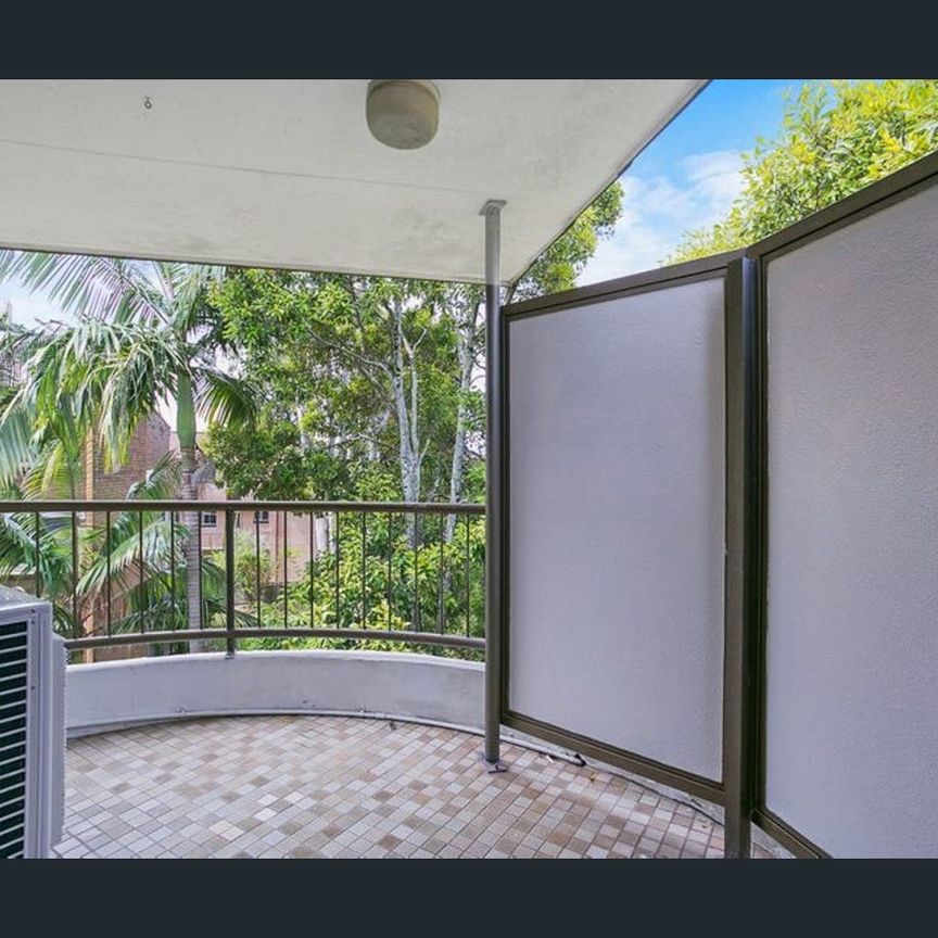 2 Bedroom Apartment Partially Furnished - Photo 1