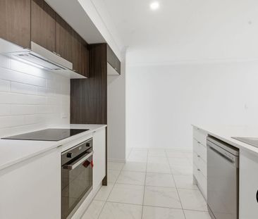 🌿 Stylish & Brand New – Move Into Your Modern Dakabin Home! - Photo 4