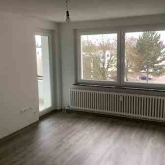 Gemütliches Wohnen / 2 Zimmer-Wohnung mit Balkon - Photo 1