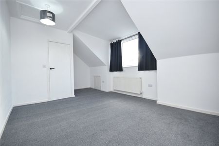 18, Cecil Grove, Leeds, West Yorkshire, LS12 2AW - Photo 2