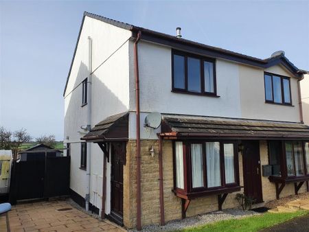 2 bedroom semi-detached house to rent - Photo 5
