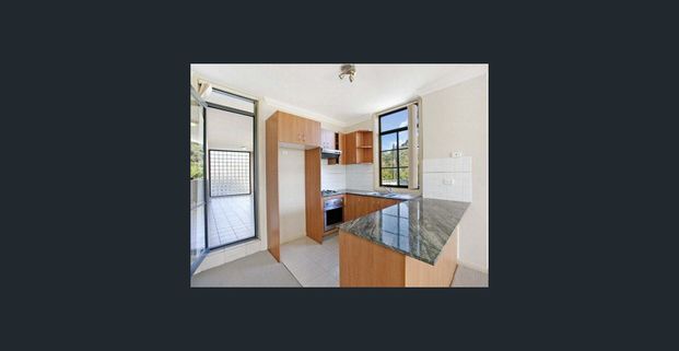 Luxury Three Bedroom Apartment in the Heart of Parramatta CBD - Photo 1