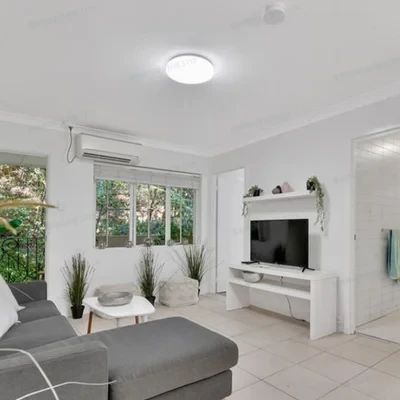 74 SIR FRED SCHONELL DRIVE, Brisbane - Photo 1