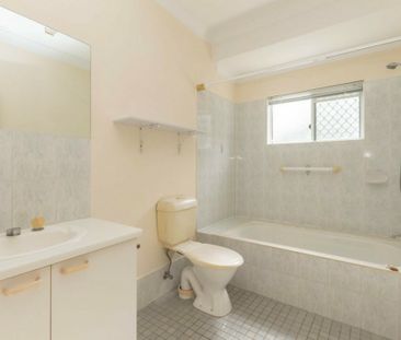 CHARMING UNIT IN MOOROOBOOL!!! - Photo 4