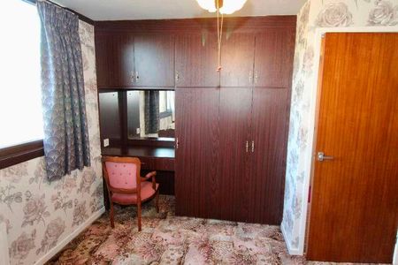 Marland Hill Road, Rochdale, OL11 - Photo 4