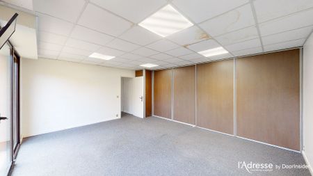 Location bureaux 2 pièces, 50.00m², Nîmes - Photo 4